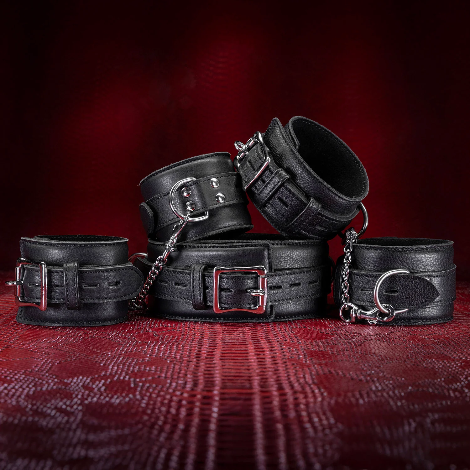 Five Piece Signature Leather Set by Kink - Image 5