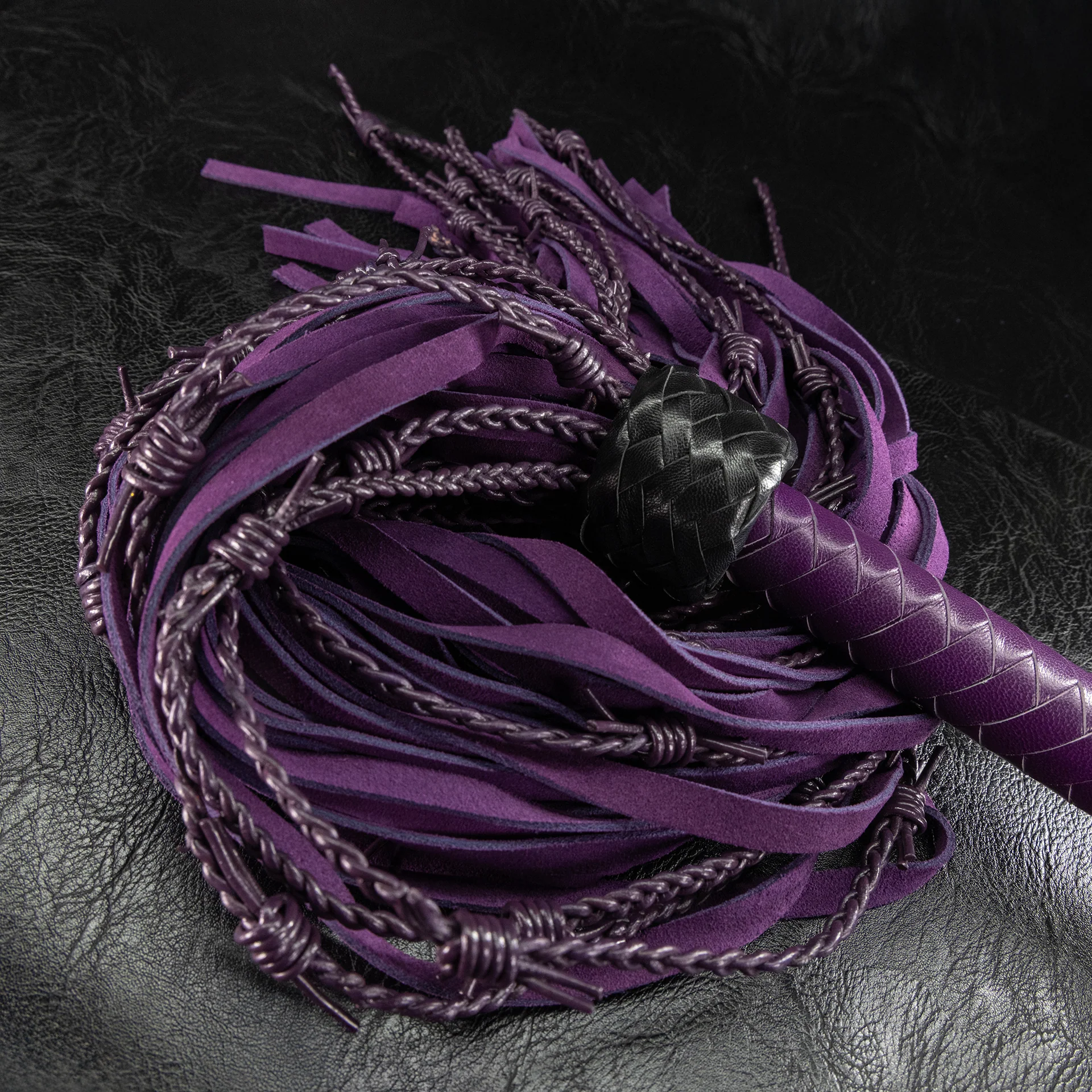 Barbed Wire Flogger by Kink - Image 10