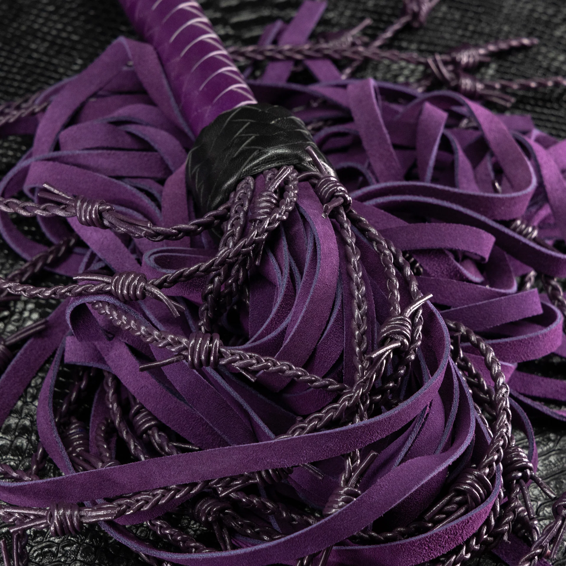 Barbed Wire Flogger by Kink - Image 11
