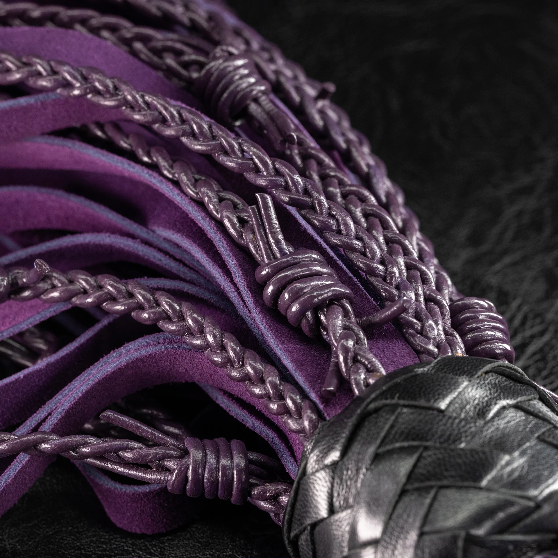 Barbed Wire Flogger by Kink - Image 7