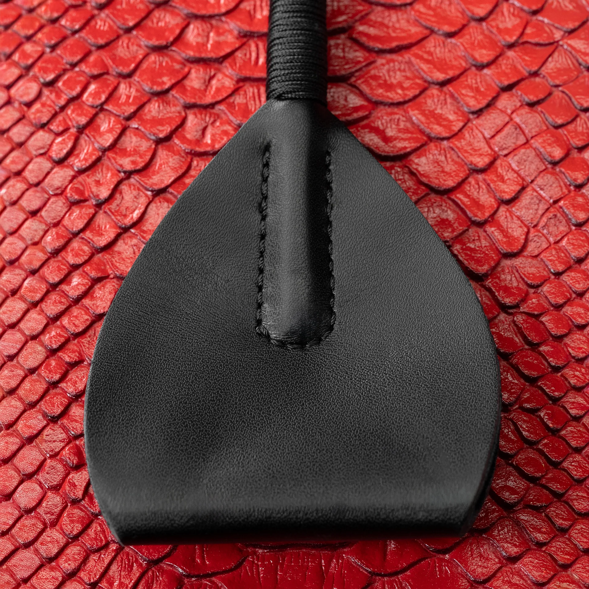 Black Leather Riding Crop by Kink - Image 11