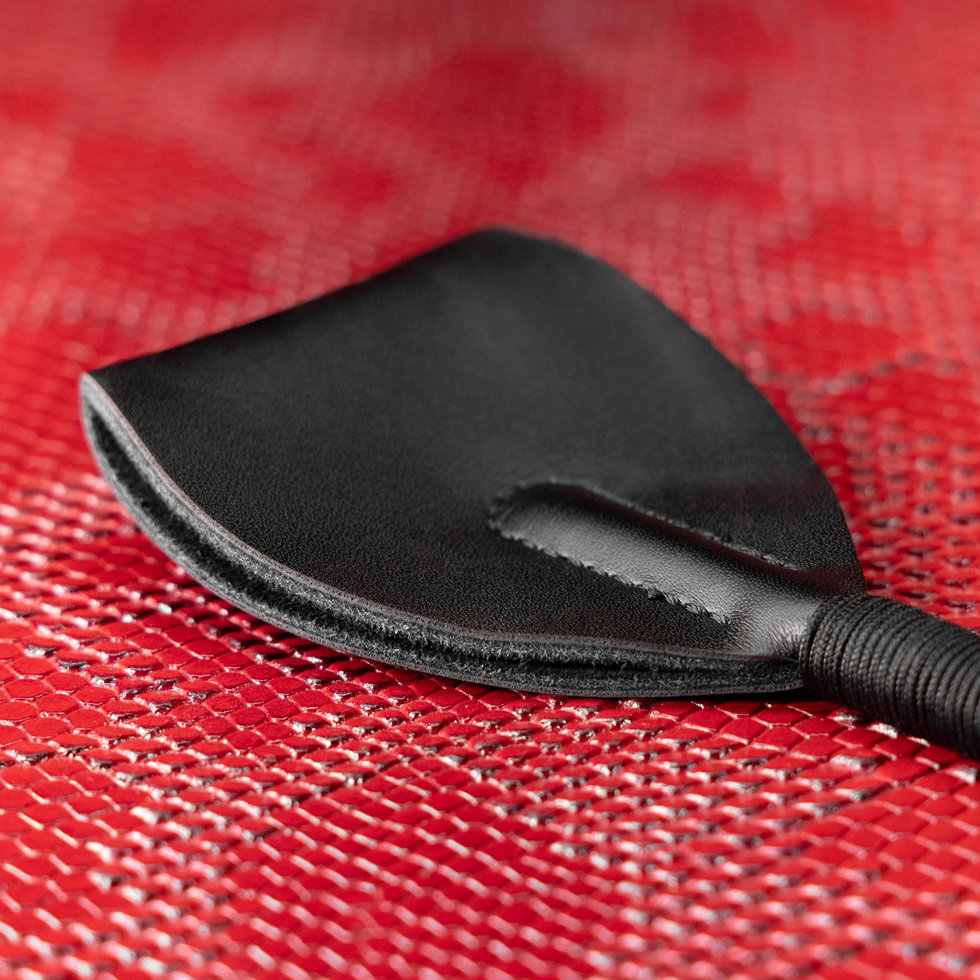 Black Leather Riding Crop by Kink - Image 2
