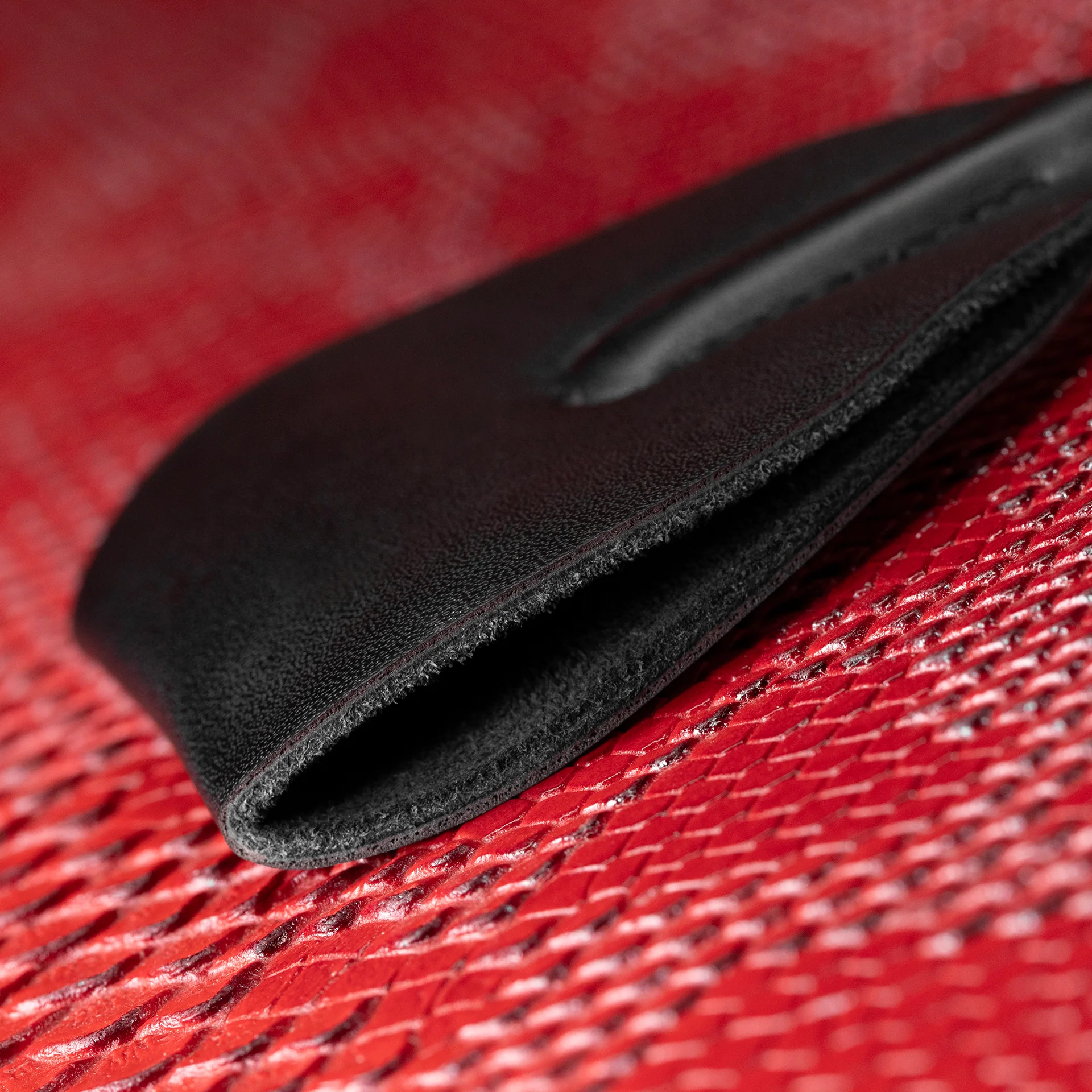 Black Leather Riding Crop by Kink - Image 4