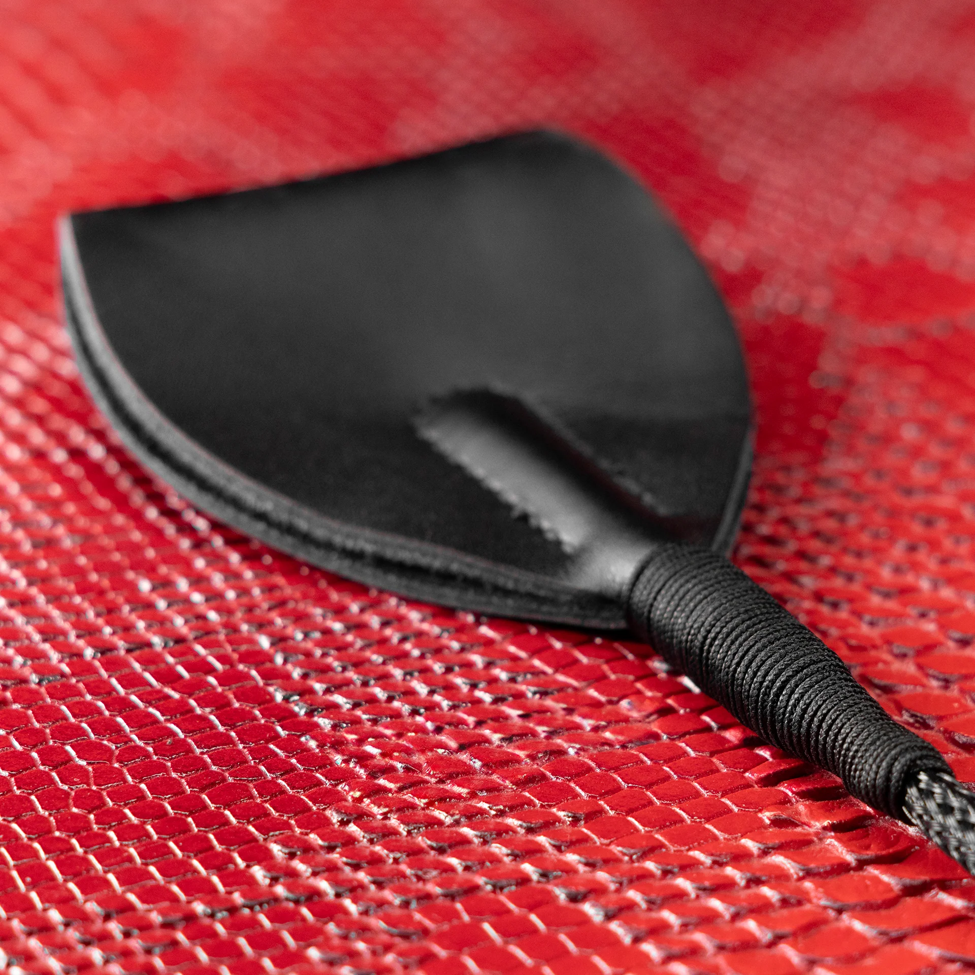 Black Leather Riding Crop by Kink - Image 7