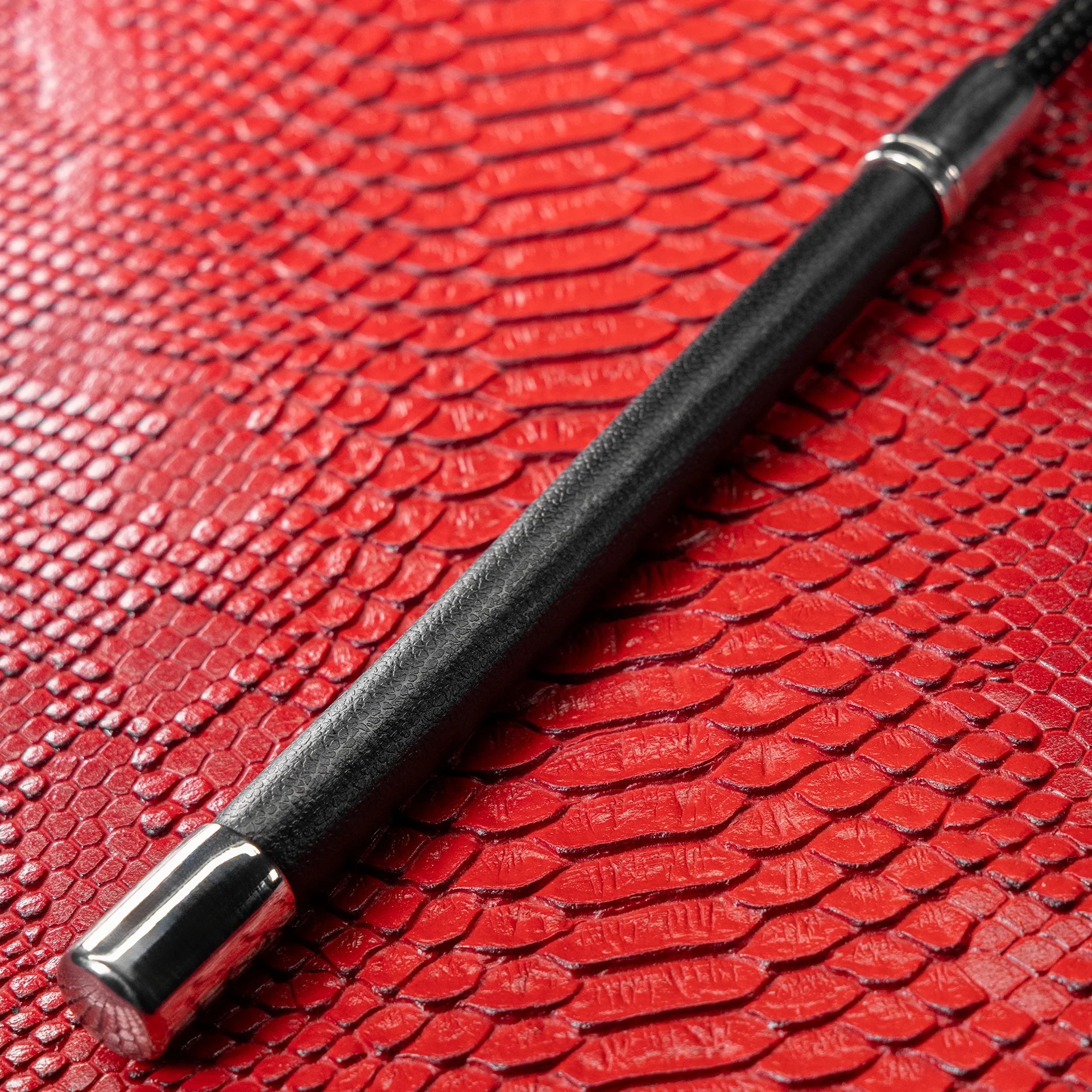 Black Leather Riding Crop by Kink - Image 8