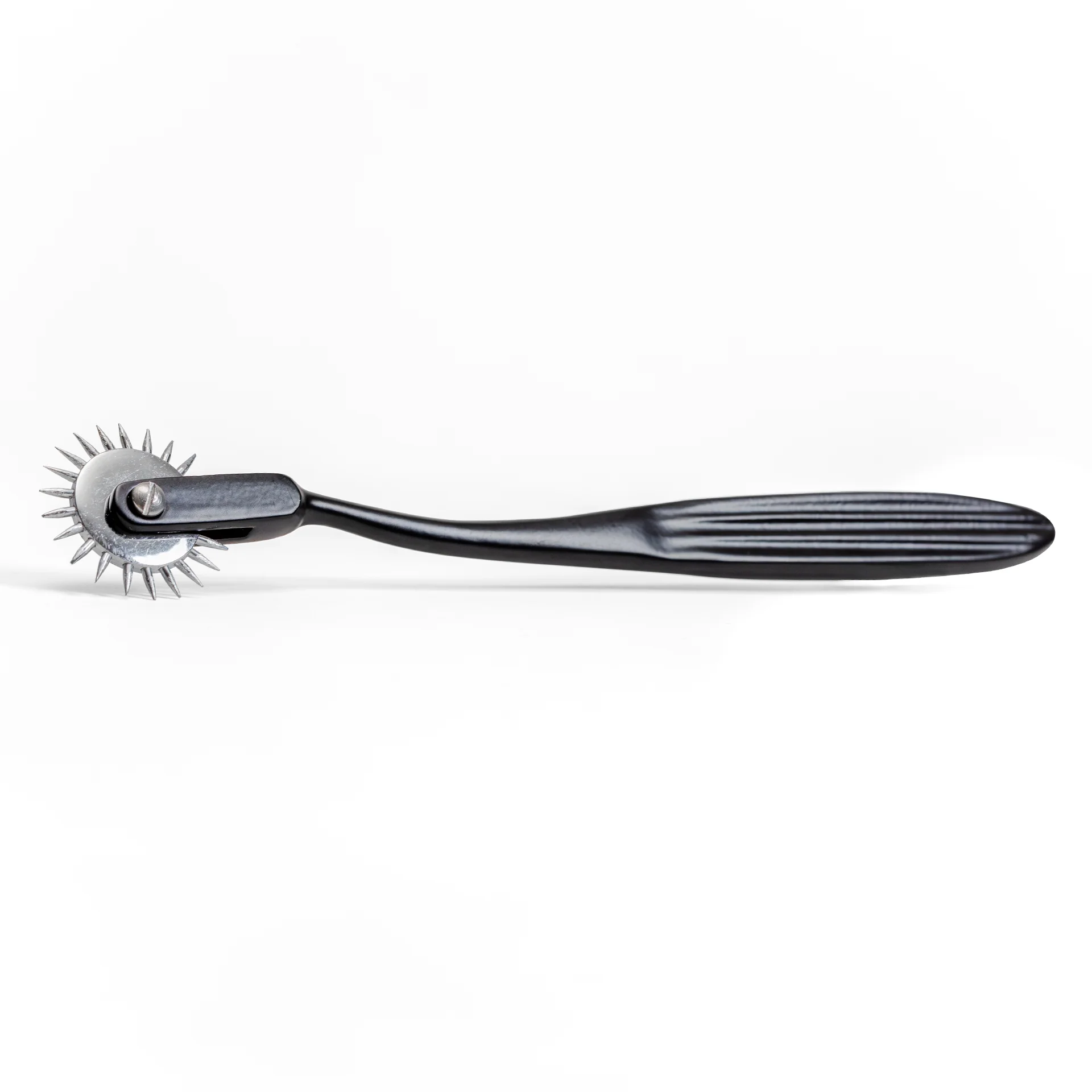 Black Beauty Wartenberg Wheel by Kink - Image 6