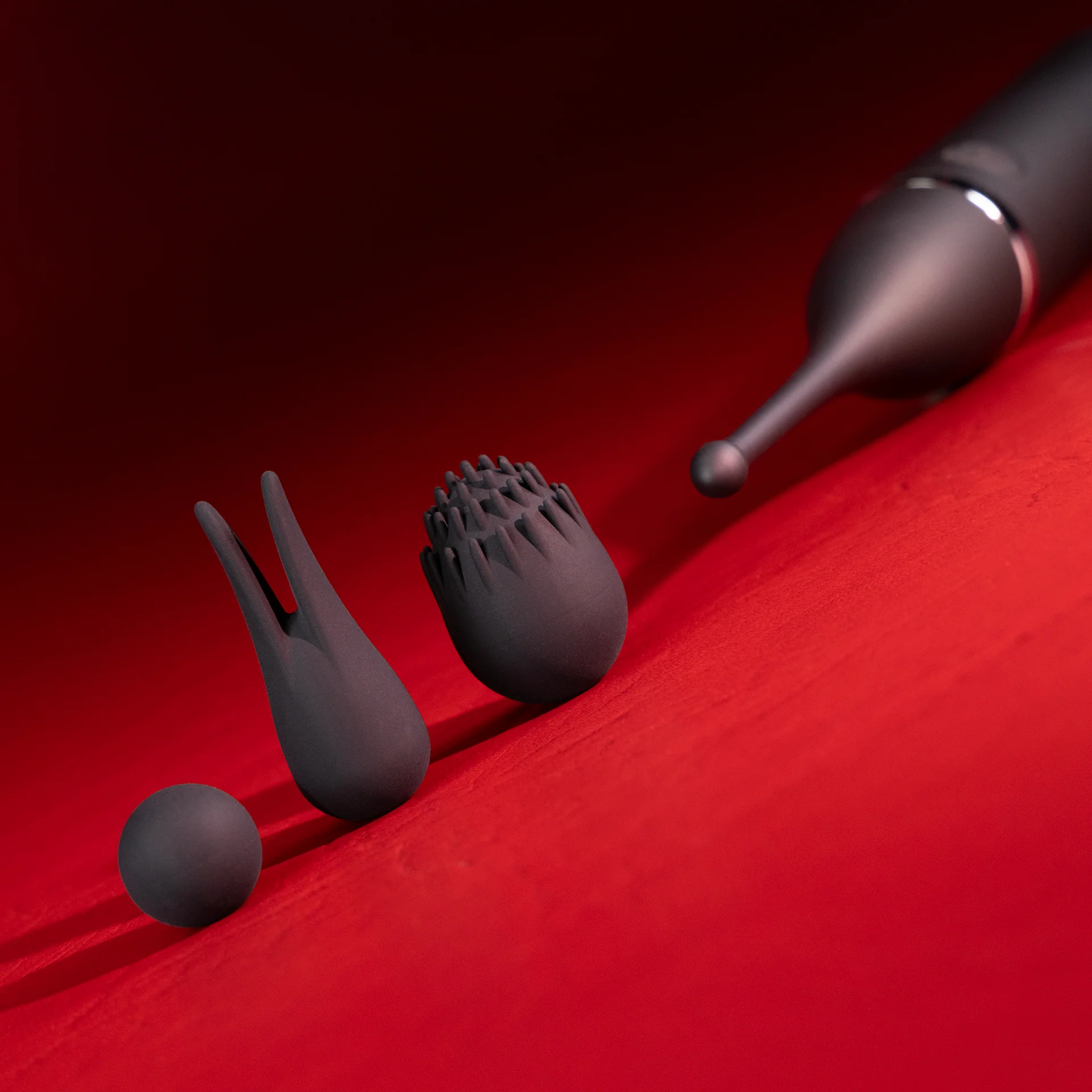 Little Devil Clit Vibrator by Kink - Image 3
