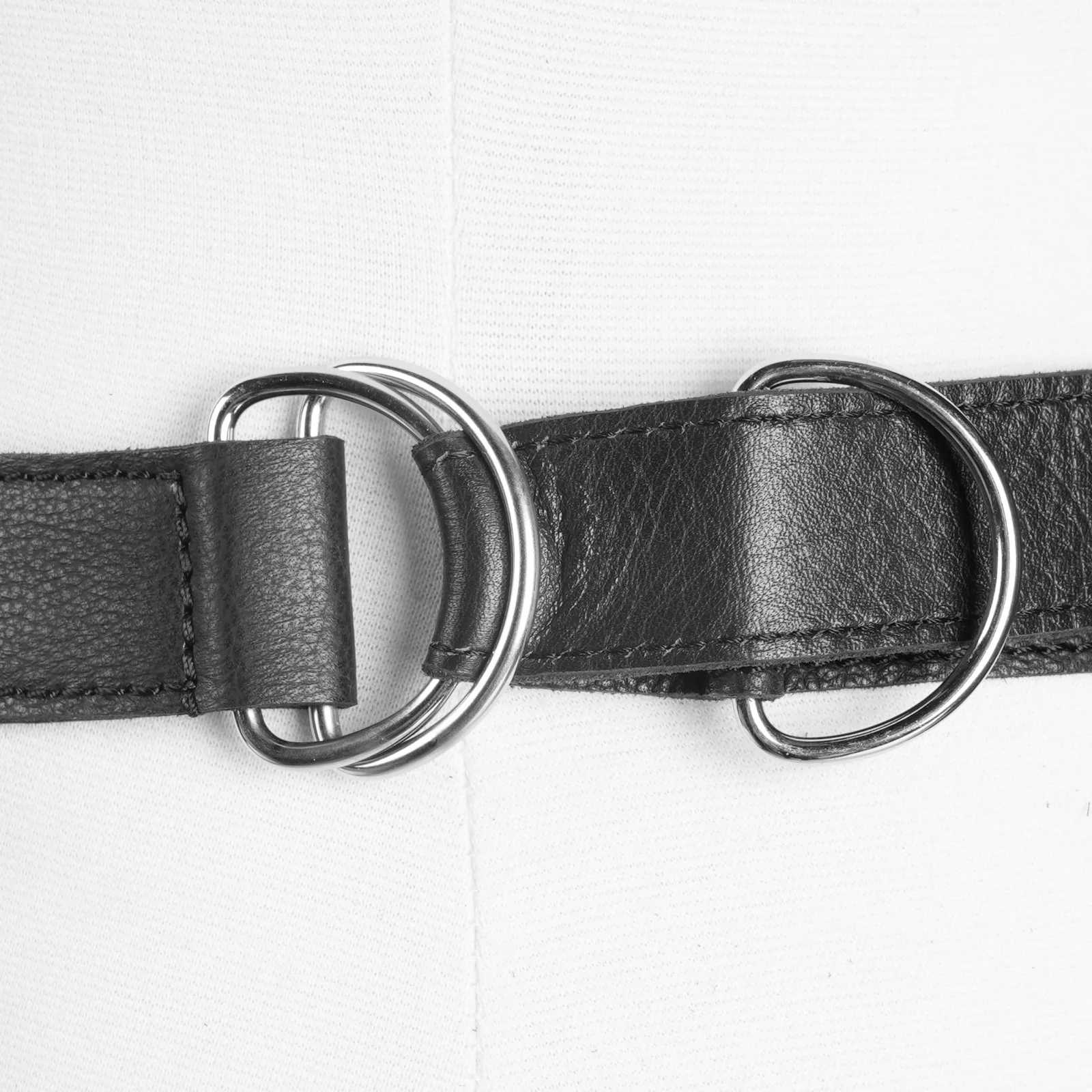 Leather Strap-On Set By Kink - Image 11
