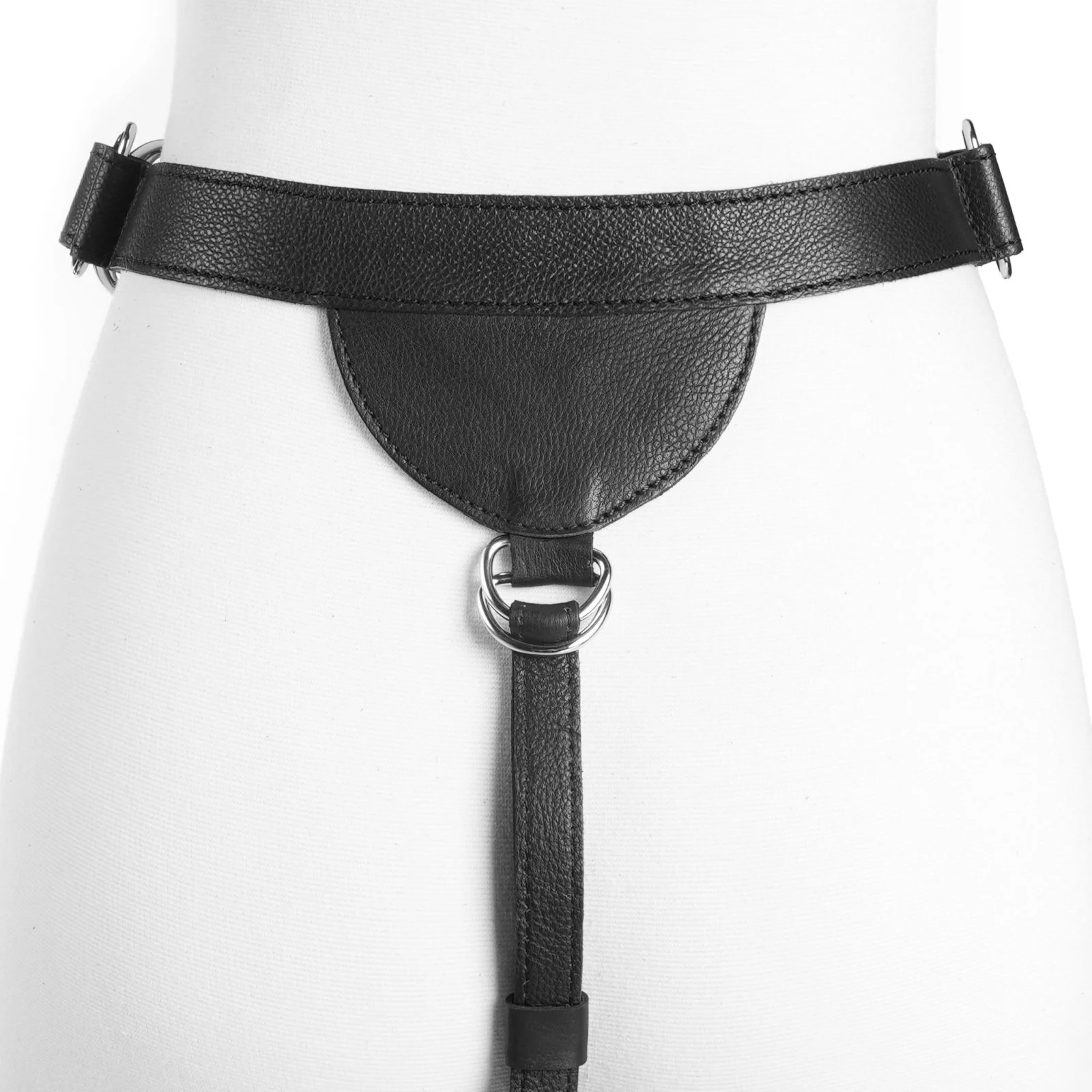 Leather Strap-On Set By Kink - Image 8