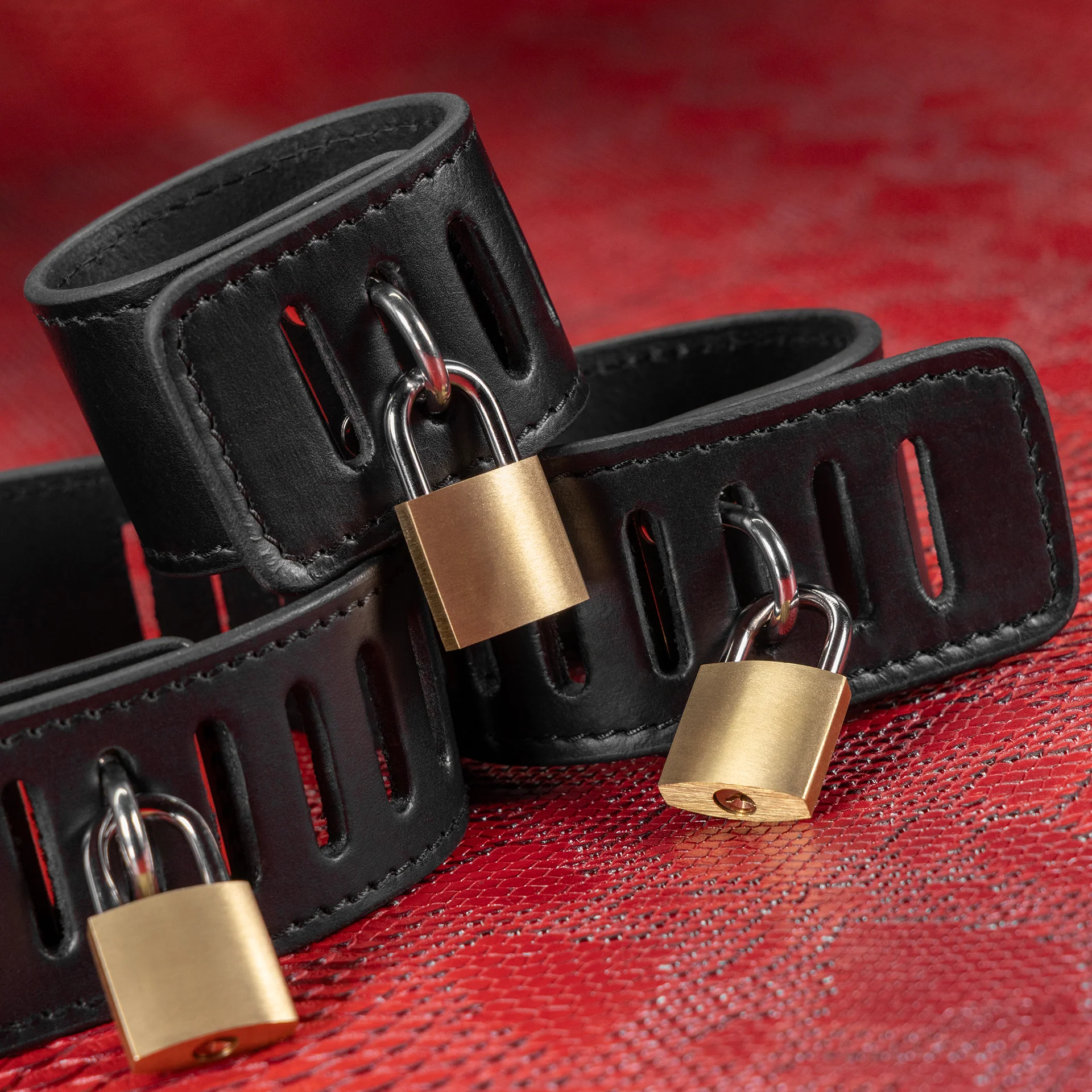Secure Leather Bondage Five Piece Restraint Set - Image 3