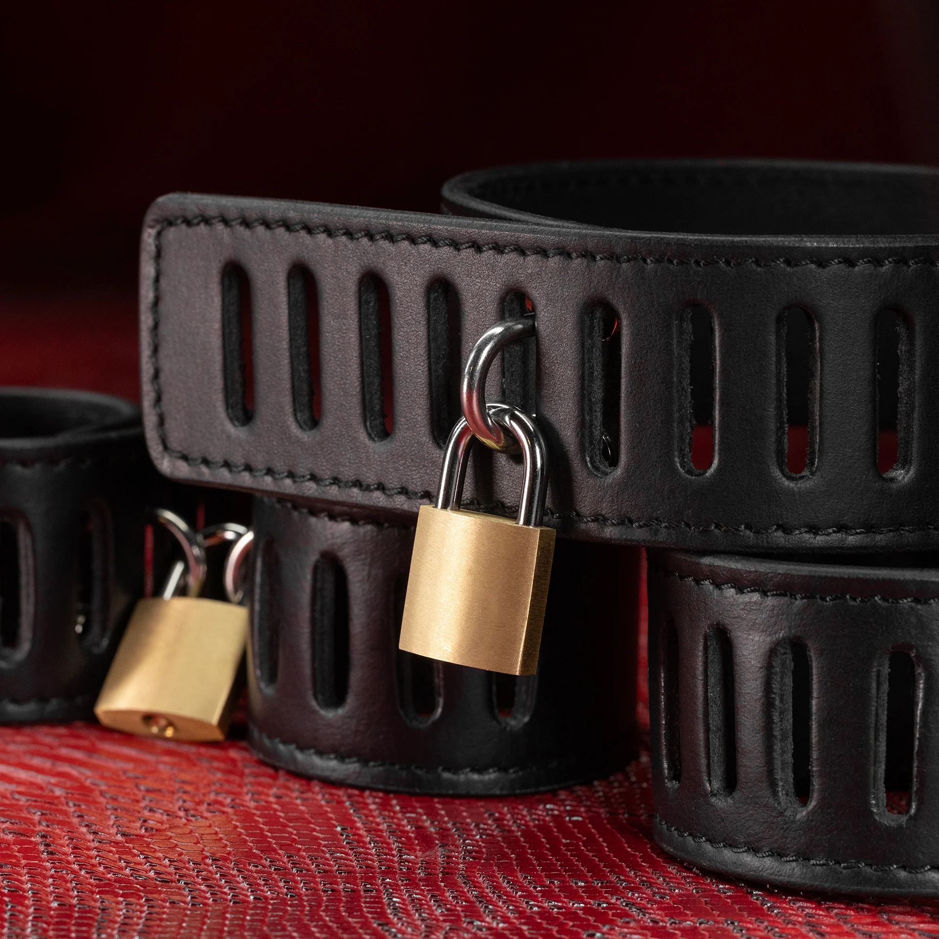 Secure Leather Bondage Five Piece Restraint Set - Image 5