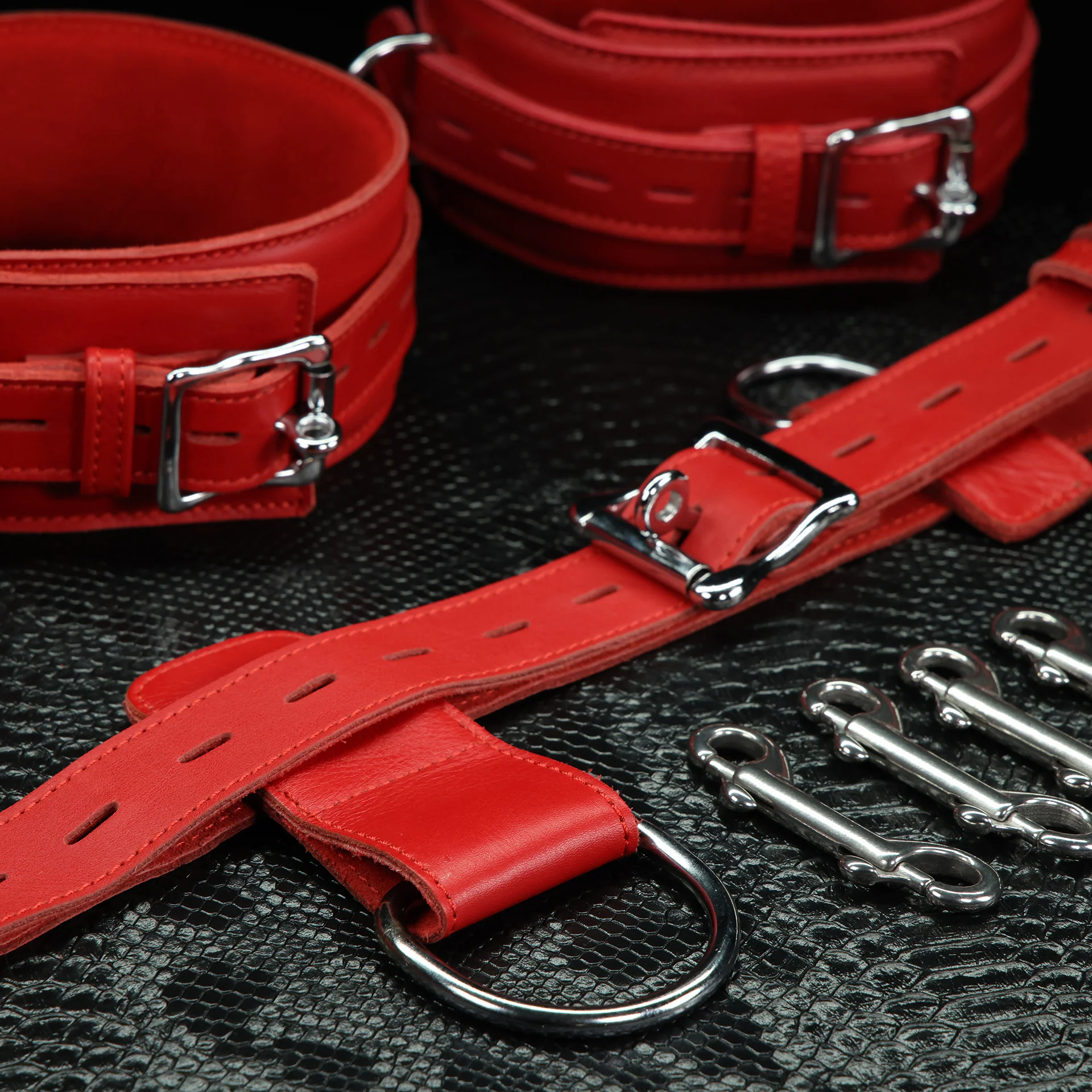Submission Set: Signature Leather Restraint Kit By Kink - Image 18