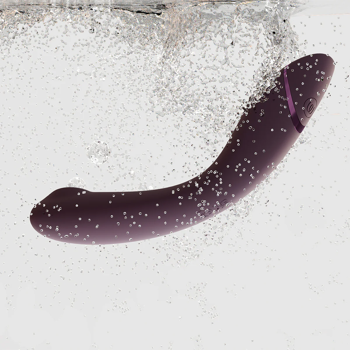 Womanizer OG - Aubergine - Image 3